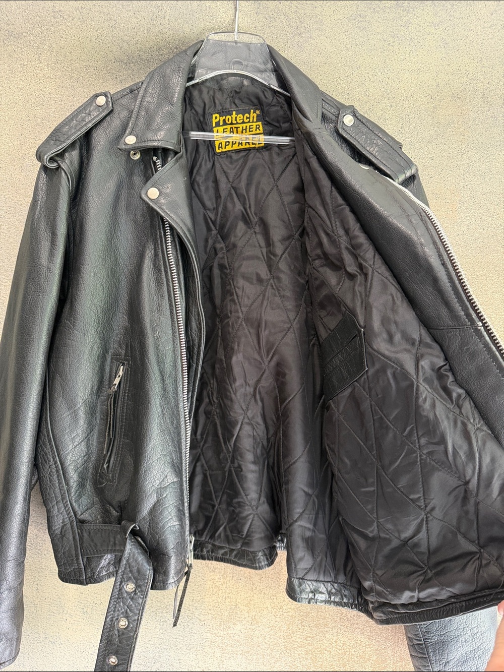 Hand-Painted 90s Vintage Air-Brushed Unicorn Leather Jacket - Picture 9 of 13